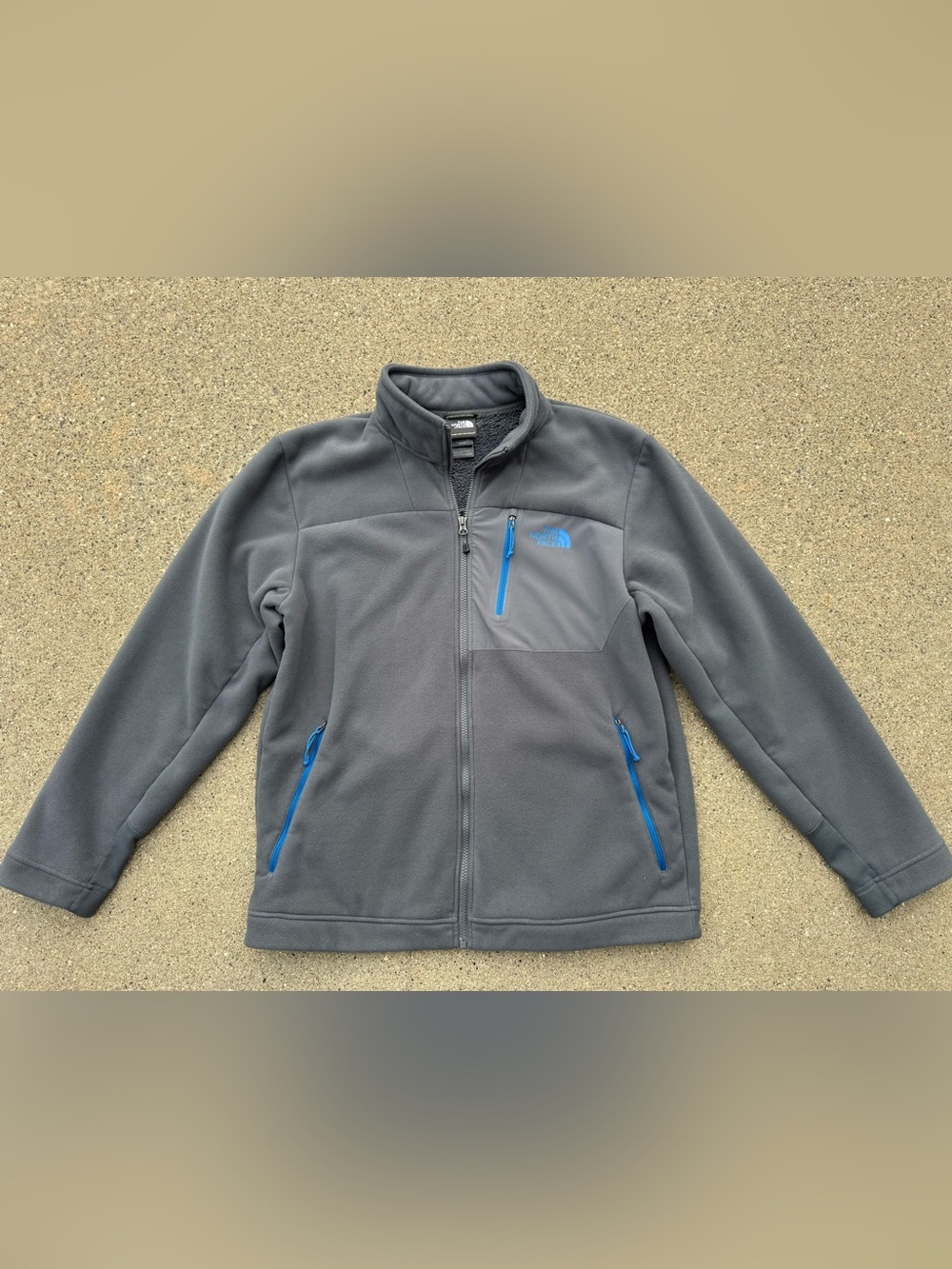 The North Face Men's Large Chimborazo Sherpa-Lined Fleece Full Zip Jacket Gray